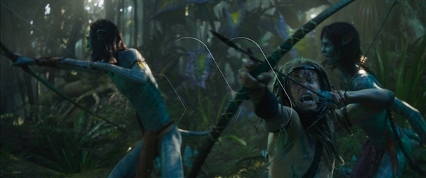《阿凡达2：水之道》IMAX海报发布：北美已预售 内地迟迟未定档