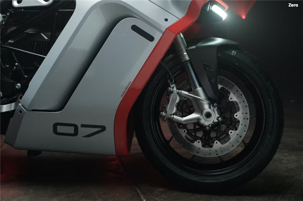 国内能买到！ZERO SR-X概念电动摩托发布：110马力、能跑300公里