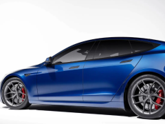 碳陶瓷刹车套件亮相！特斯拉 Model S Plaid 赛道性能再进化