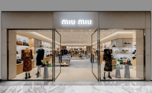 Miu Miu北京SKP精品店重装开业，独特设计引领时尚新风尚
