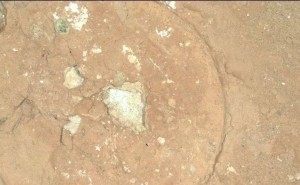 火星现神秘“小绿斑”，科学家兴奋探索其成因