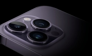 玻璃与塑料混合透镜：iPhone 15 Pro Max引领镜头新潮流