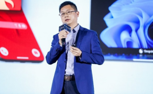 中国AIGC产业峰会盛大开幕 行业巨头共话生成式AI未来