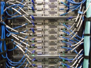 马斯克10亿大单花落HPE，AI服务器市场再掀波澜！