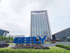 吉利控股CEO李东辉：战略聚焦，吉利汽车品牌协同整合正深化