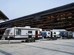新吉奥房车港交所上市首日破发，市值9.4亿港元，前景几何？