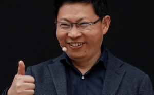 余承东喜提鸿蒙智行享界S9，邀安徽老乡共赴春节归家路