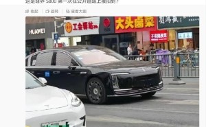 鸿蒙智行尊界S800路试曝光：全黑车身配激光雷达