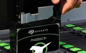 希捷36TB硬盘震撼发布，单盘片容量破纪录，未来或达100TB？