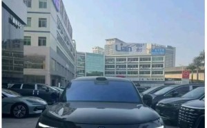比亚迪腾势N9旗舰SUV到店，入门价35.98万起，配置豪华引关注！
