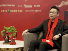 汪小菲谈2024：企业壮大家庭幸福，直播带母亲张兰，佣金少但情谊重