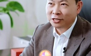 华为小艺App升级在即，人形机器人何时面世引网友热议