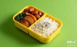 美团外卖柜冬日暖心行动：免费开放+春节稳岗补贴齐上阵