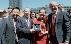 2025盛世白马新春嘉年华：澳洲政要齐聚，近30万人共庆春节盛况空前！