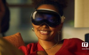 苹果Vision Pro或将年内支持PS VR2手柄，游戏体验再升级？