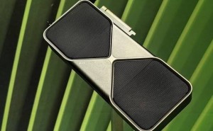 RTX 50系列显卡崩溃黑屏频发，英伟达全面调查问题根源何在？