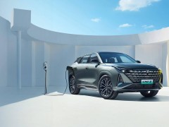 长安UNI-Z PHEV战舰版新上市，125公里续航仅售10.99万起