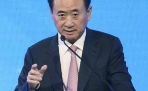 王健林连续抛售万达背后：债务压力下的资产轻装之路？