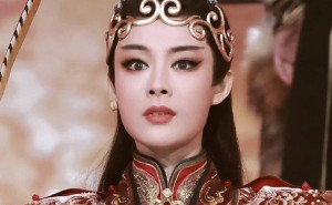 陈丽君：越剧新星闪耀多元舞台，逐梦之旅绽放光彩
