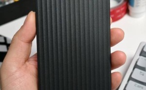 iPhone SE 4真容初现：直角边框、USB-C接口，或成最亲民苹果新机？