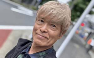 古谷彻银发新形象亮相YouTube，婚外情风波后能否重返配音界？