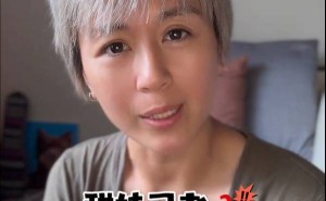 唐宁亲自揭秘：44岁“白发”真相，竟是家族遗传非刻意染白