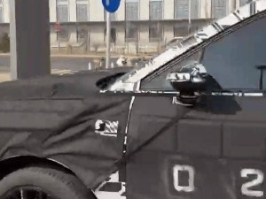 小米汽车工厂神秘SUV现身，疑似YU9全尺寸车型，配置引人遐想！