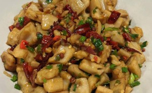酸辣藕丁秘籍！脆爽开胃，下饭神器，让你欲罢不能的美味