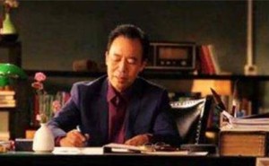 庞中华硬笔书法曾风靡一时，为何如今遭专家批评“俗不可耐”？