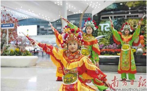 潮阳英歌舞动新篇章，汕头首发非遗“教科书”传承文化精髓