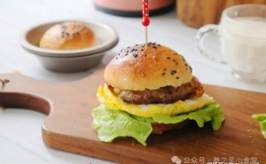 自制健康牛肉汉堡，简单粉料打造美味早餐