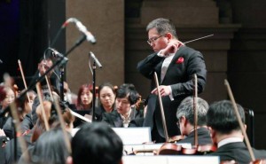 俄罗斯音乐之夜：杨洋执棒中央歌剧院，肖斯塔科维奇经典震撼重现