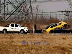小米SU7 Ultra赛道首撞受损，雷军提醒：下赛道前务必参加正式培训！