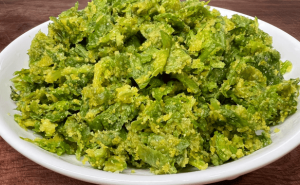 芹菜叶别再丢了！营养极高，简单清蒸美味来袭