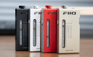 飞傲RR11高音质FM收音机小巧上市，售价仅289元！