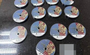 港珠澳大桥海关：女子藏156张《怪物猎人》光盘进境被查