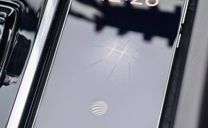 vivo X200S真机曝光：无线充电+高位超声指纹，全能轻薄旗舰来袭？