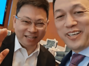 余承东李斌线下相约，共测尊界S800与蔚来ET9，谁将更胜一筹？
