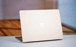 Surface Laptop 7退货率攀升，电商平台亮黄灯警告？