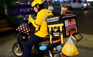 学历贬值时代，1179万毕业生何去何从？复旦教授直言真相！