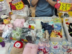 棉花娃娃风靡：00后如何靠“养娃”实现情感寄托？