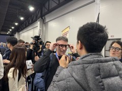 智能眼镜市场升温：用户粘性成胜负关键