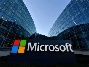 微软敦促Win10用户升级或换新机，超五成PC将面临安全更新终止