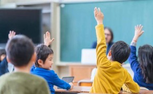 幼儿园不学知识真相揭秘：为何超前教育反而影响孩子长远发展？