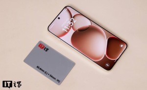 OPPO Find X8s轻薄小直屏来袭：5700mAh大电池，首发天玑9400+性能如何？