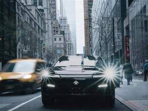 法拉第未来纽约首交付FF 91 2.0，贾跃亭造车11年终见新进展？