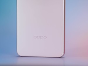OPPO Find X8 Ultra直屏新体验：影像旗舰也能手感出众？