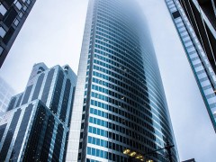 万科2024成绩单：营收破3400亿，18万套高质量交付，行业曙光已现？