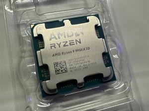 新手大胆尝试！仅用熨斗细线，竟成功开盖AMD锐龙9 9950X3D