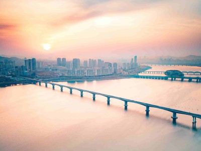 《安图恩》：奇幻世界的冒险之旅，揭秘游戏背后的开发故事